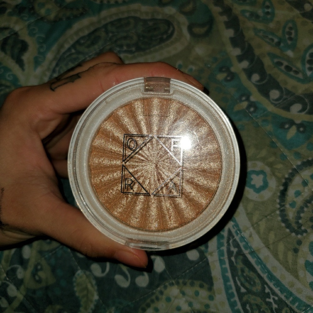 Ofra cosmetics highlighter